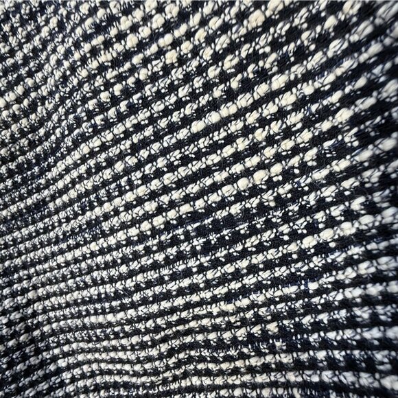 Ann Taylor Factory Tweed Fringe Hem Shorts – Size 6 - Picture 8 of 9